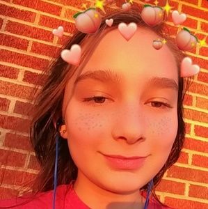 Meet your Posher, Alissa